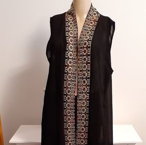 Embroidered abaya